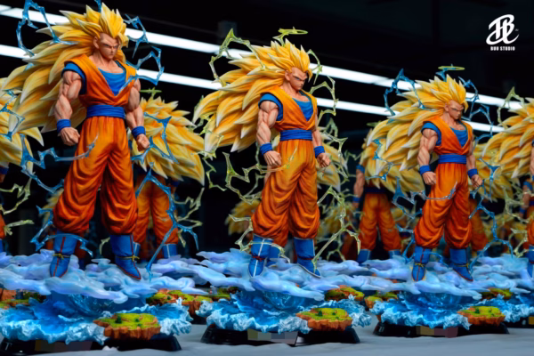 BUU Studio SS3 Goku Regular 1