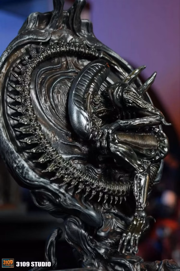 Alien 3109 Studio Alien Origin Resin Statue 2