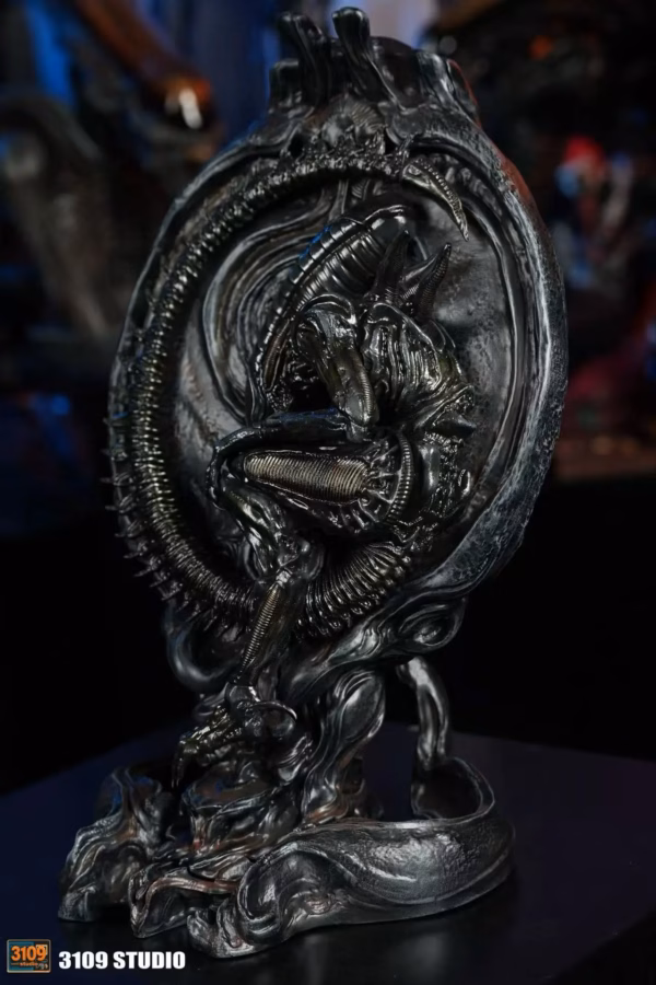 Alien 3109 Studio Alien Origin Resin Statue 4