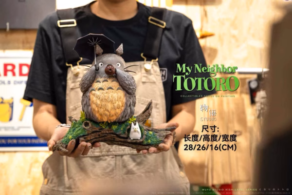 My Neighbor Totoro ShenYin Studio Totoro Play The Flute Resin Statue 0
