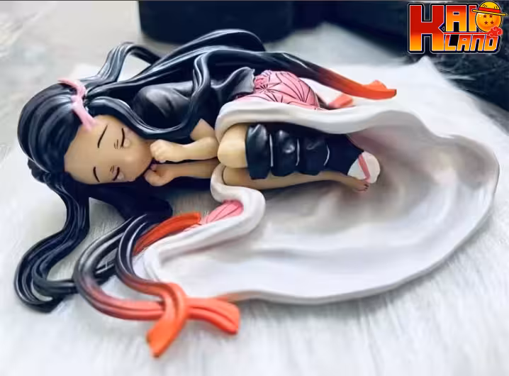 Kimetsu no Yaiba YOYO Studio Small Kamado Nezuko Resin Statue