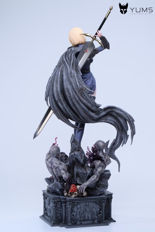 Claymore YUMS Collectors Teresa x Clare Resin Statue 6