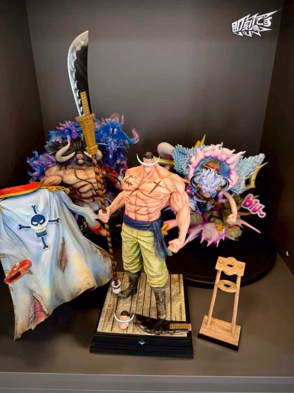 One Piece JiKe Studio Edward Newgate x WhiteBeard Resin Statue 1
